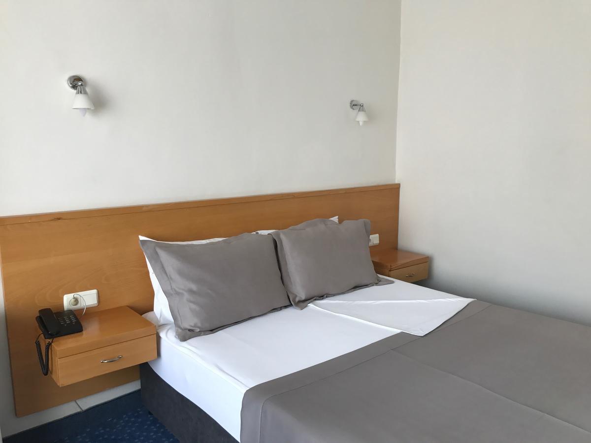 Hande Hotel Mustafakemalpasa Exterior photo